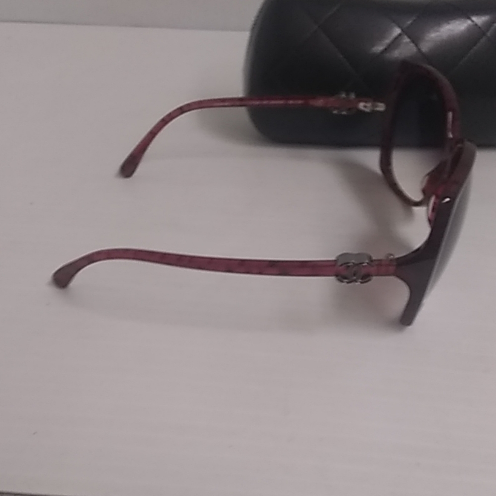 Chanel sunglasses 5216 c.1306/3P red burgundy - Picture 2 of 7